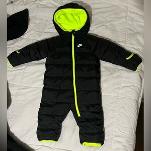 12m snowsuit - Nike